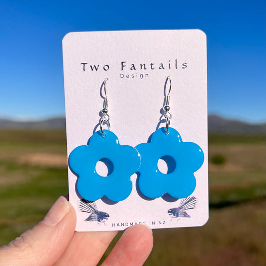 Blue Daisy Days – Bright Blue Flower Dangle Earrings